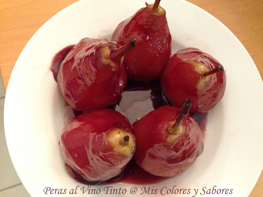 Peras al vino tinto